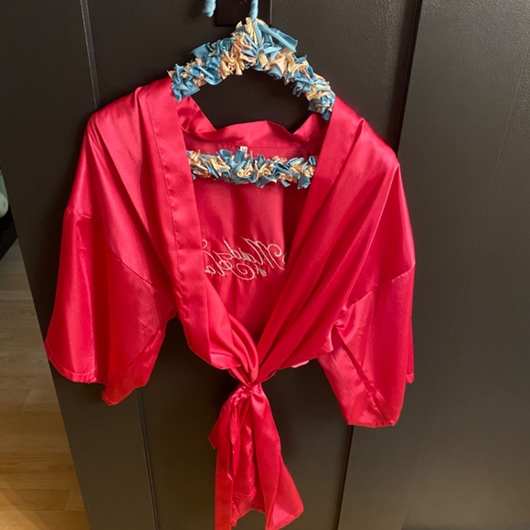 Maid of Honor Robe - Picture 2 of 2